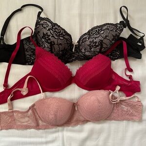 Bundle: Black bra Jessica Simpson | hot pink bra H&M | light pink Marilyn Monroe